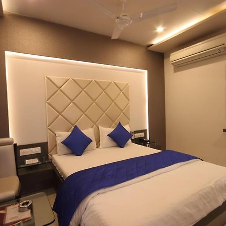 Hotel Flair Inn 아흐메다바드 외부 사진