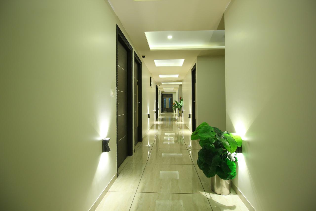 Hotel Flair Inn 아흐메다바드 외부 사진