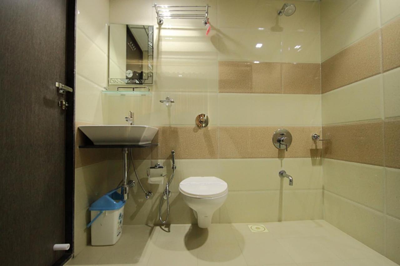 Hotel Flair Inn 아흐메다바드 외부 사진